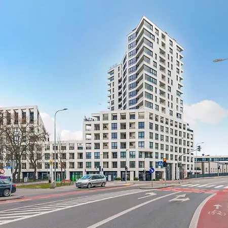 アパート Portova Q4apartments