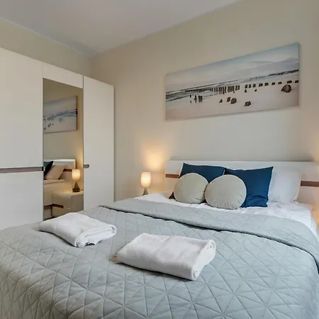 アパート Portova Q4apartments