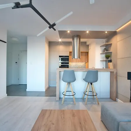 Portova Q4apartments شقة غدينيا