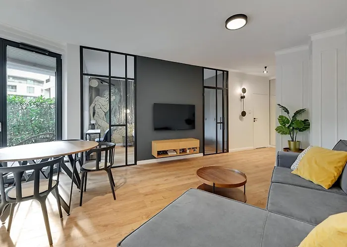 Portova Q4apartments * غدينيا