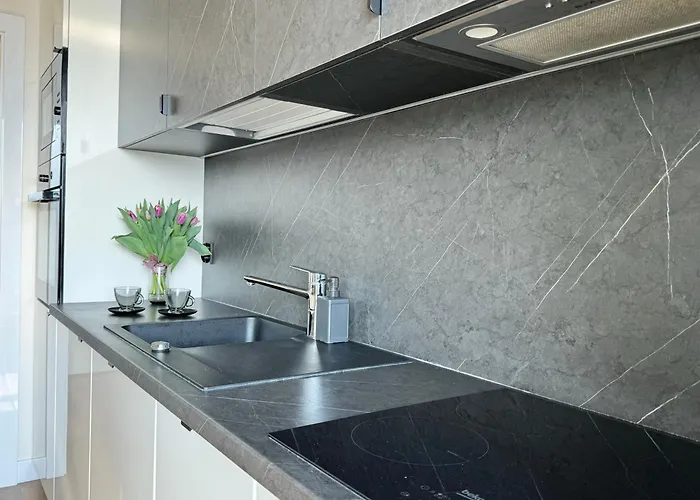 Portova Q4apartments غدينيا