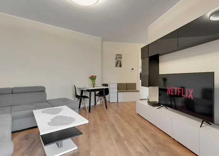 Portova Q4apartments شقة غدينيا